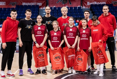 Баскетбольный район! В Баскет Холл Москва состоялся большой мастер-класс для школьников