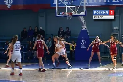 В Курске начались игры очередного этапа чемпионата ДЮБЛ