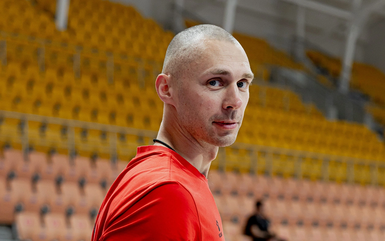 С 40-летием, Денис Вадимович!