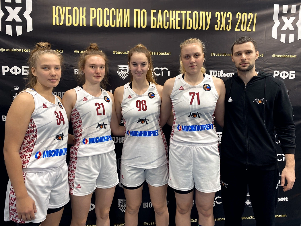Остановились в четвертьфинале