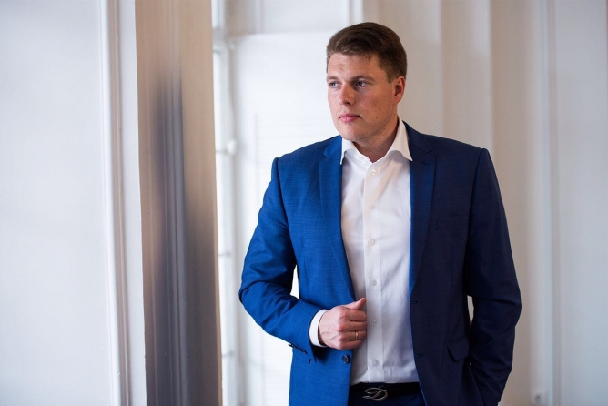 С днем рождения, Александр Владимирович!