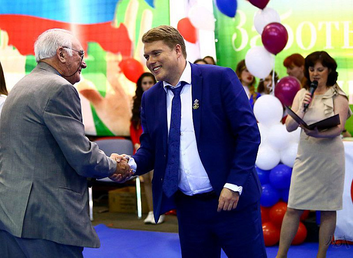 С днем рождения, Александр Владимирович!