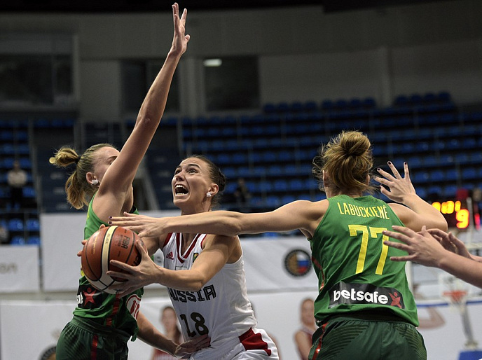 Лешковцева помогла обыграть Литву