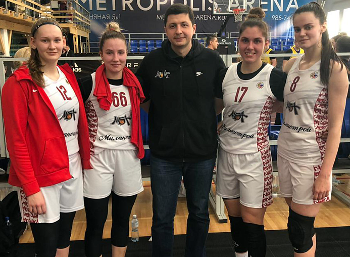 Женская команда выигрывает 6-ой этап чемпионата России 3x3