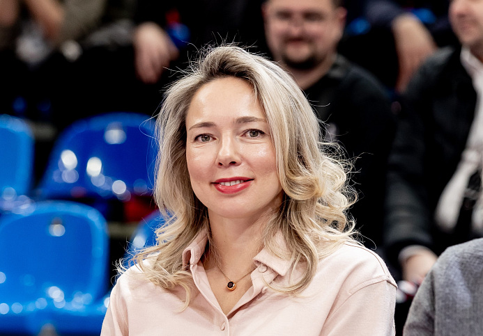 С днём рождения, Илона Кальювна!